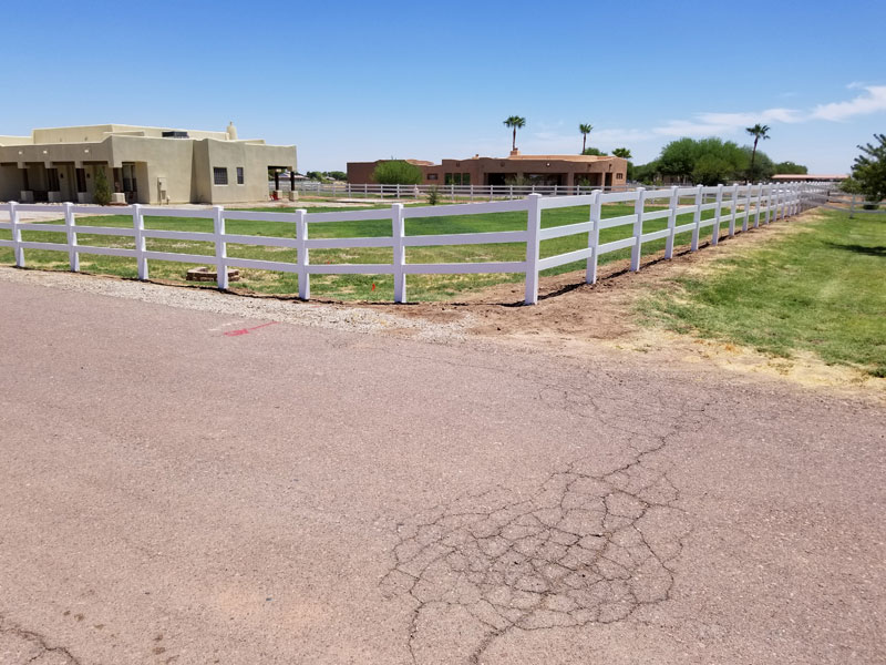 3-rail-vinyl-fence