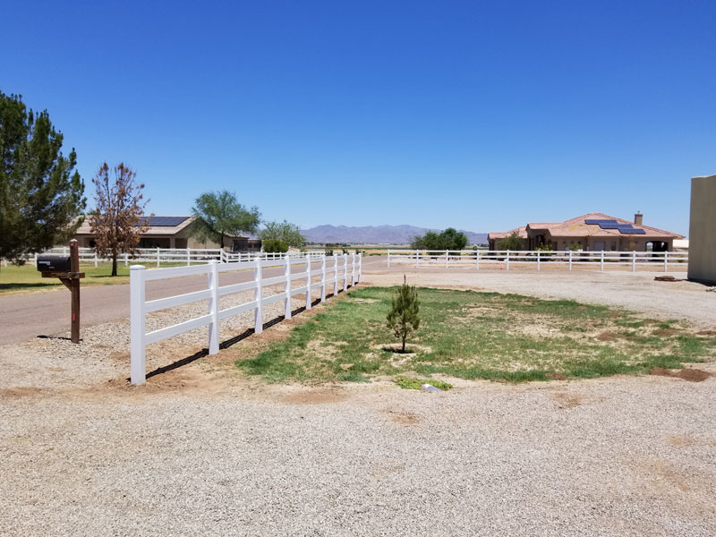 3-rail-vinyl-fence